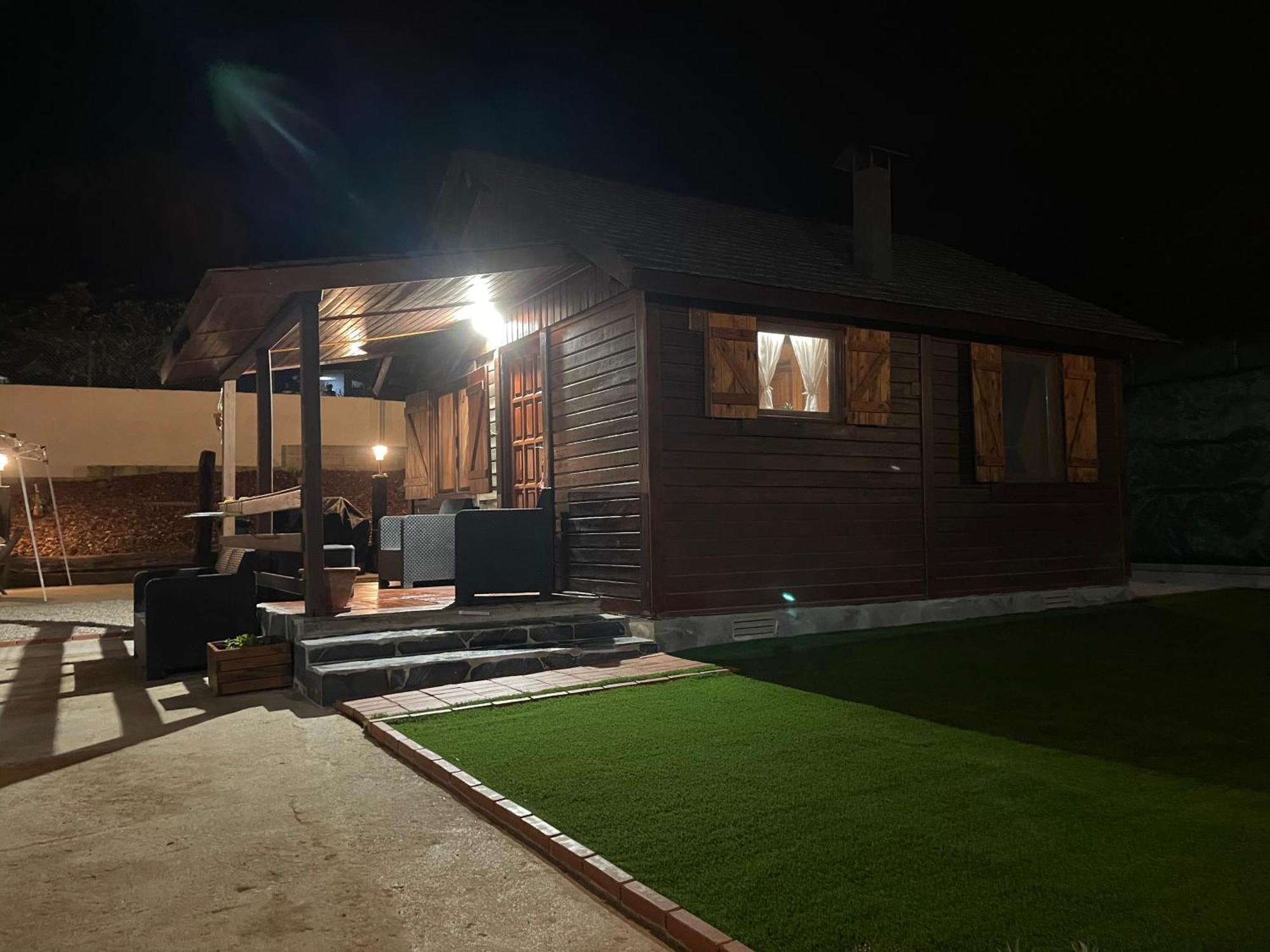 Can Cabris Llagostera Luaran gambar