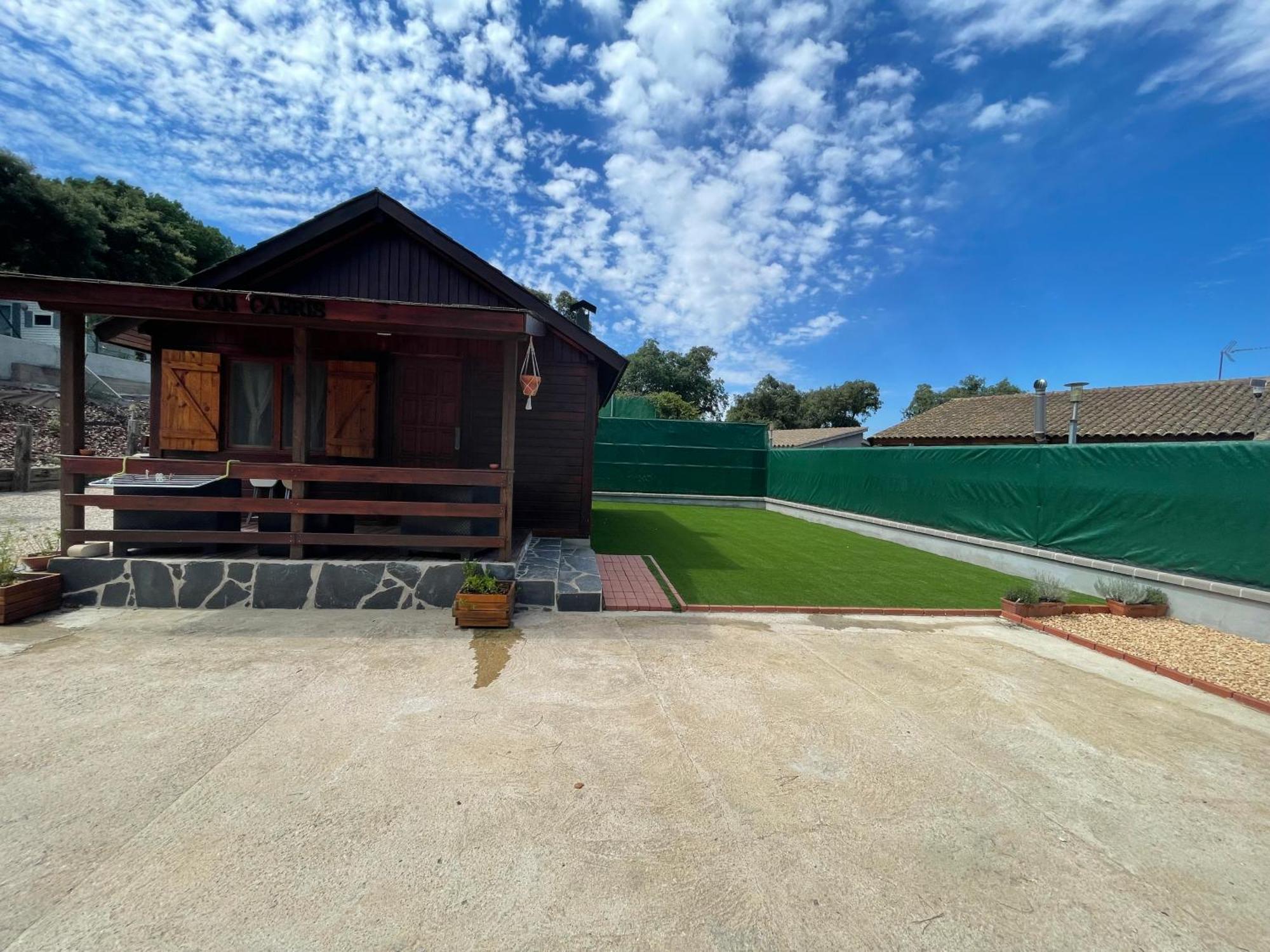Can Cabris Llagostera Luaran gambar